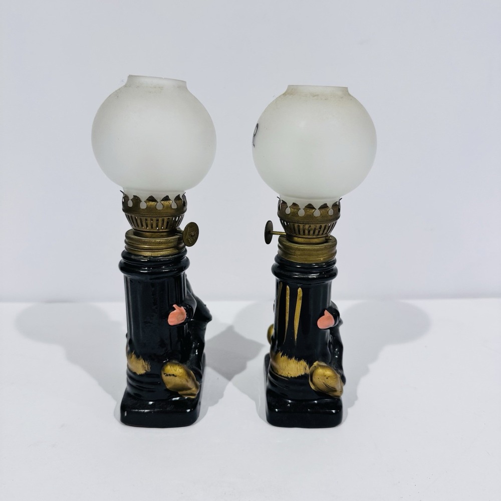 Pair Of Vintage Good Time Charlie Chaplin Tabletop Oil Lamp Post Bar Figurines - Picture 4 of 10